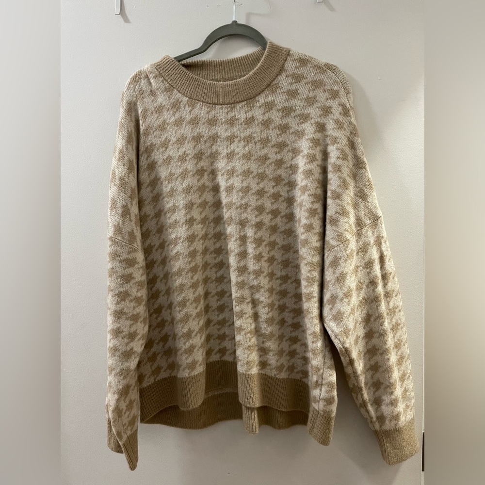 Brand new Abercrombie sweater